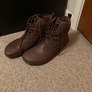 Vivobarefoot Scott II boot brown size 10US/43EU